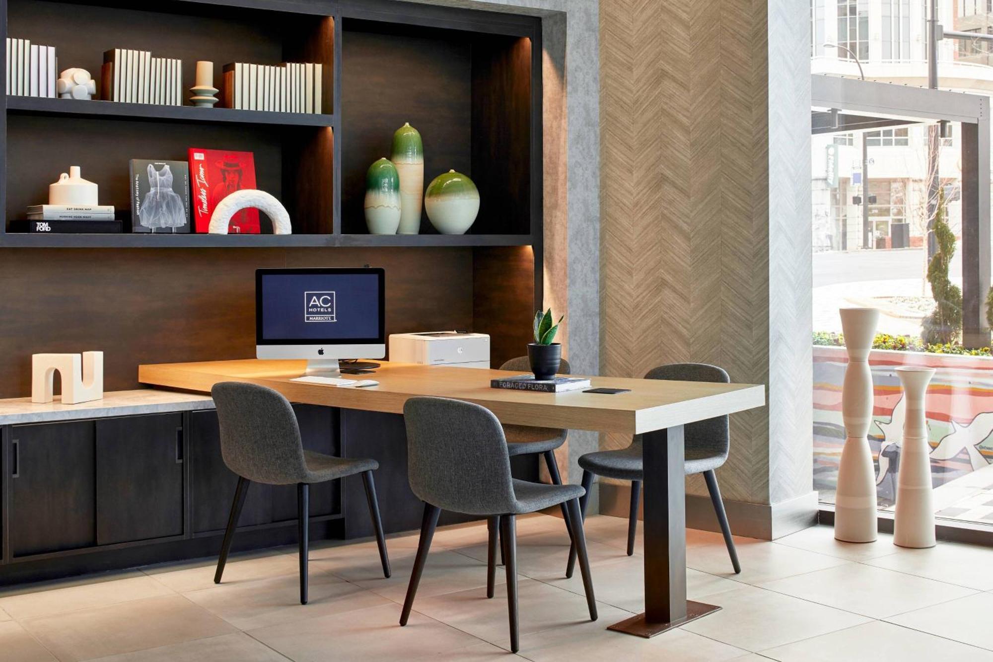 Ac Hotel By Marriott גרינוויל מראה חיצוני תמונה